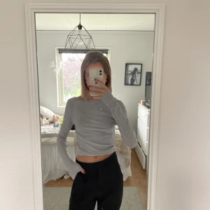 Topp - Jättefin och populär topp från Gina, endast använd två gånger så den är som ny!