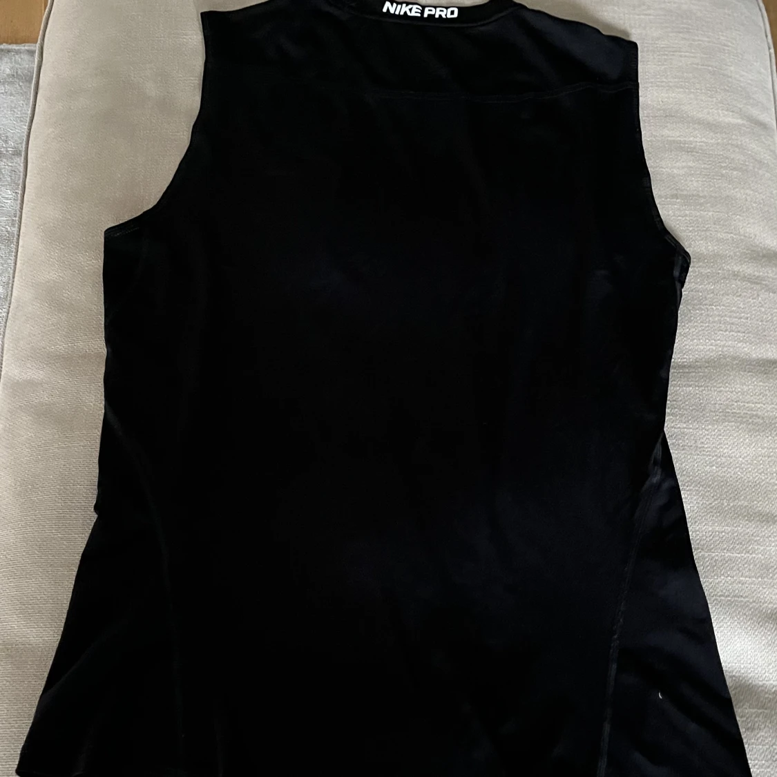 Nike PRO Men’s Dri-fit Tight Sleeveless Fitness Top - 90