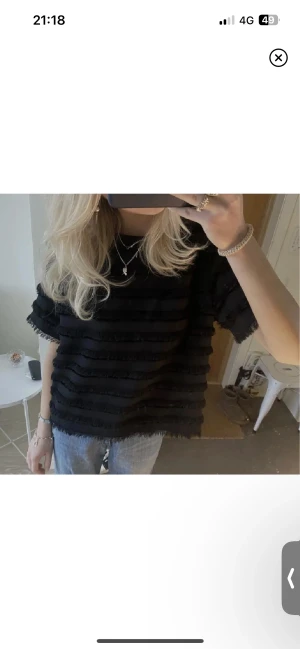 tröja  - säljer denna jättefina tröja då jag inte får andvänding för den! från hm  men säljs inte längre 