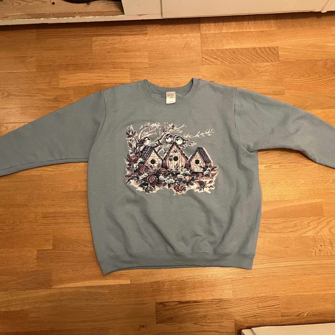 Mysig collegetröja med tryck - 90