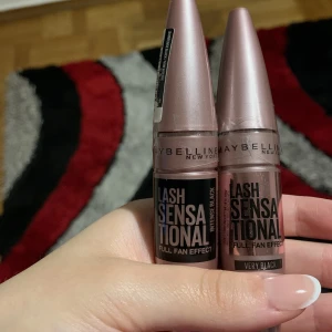 MAYBELLINE mascara  - Säljer två oanvända Maybelline mascaror. Köpta båda på Åhléns. Jag säljer en st för 60 och båda för 120kr