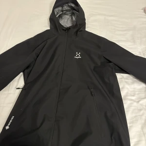 Haglöfs Jacka  - Haglöfs Jacka för endast 1999kr Använd fåtal gånger 
