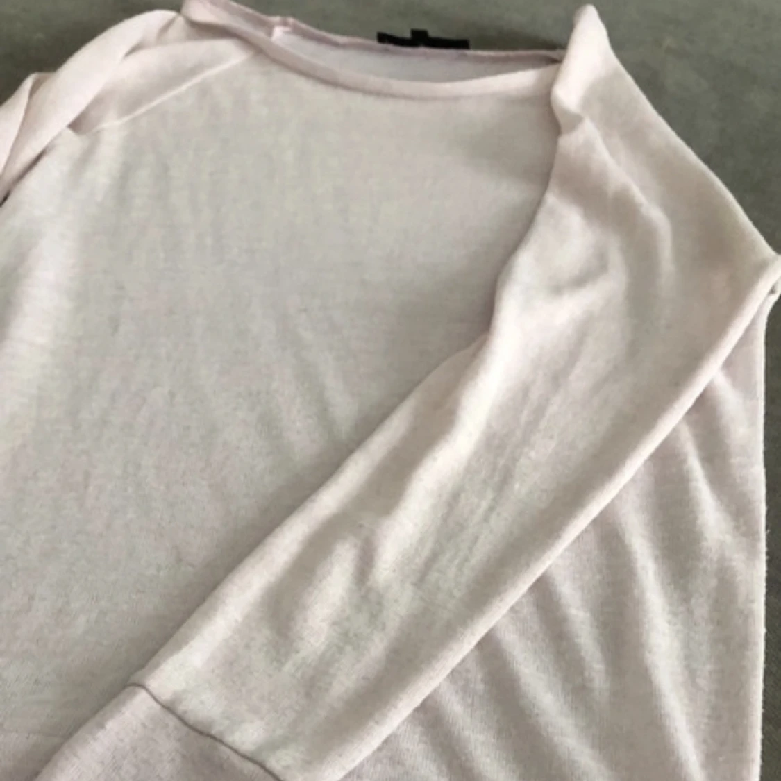 Bikbok tunn ljusrosa tröja - 90