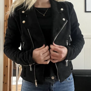 Mockajacka  - Mockajacka från Nelly. Storlek 36, tyvärr utan bältet