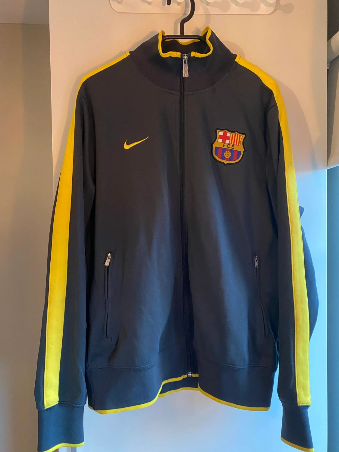 Barcelona zip träningströja