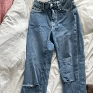 Skinny jeans från Gina eller Bikbok köpta för ett tag sen använt.