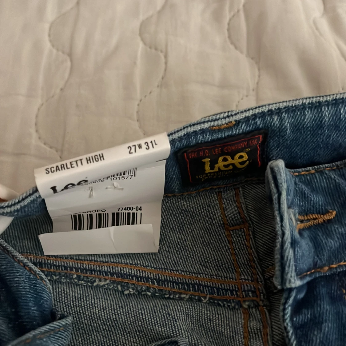 Helt nya Lee-jeans - 90