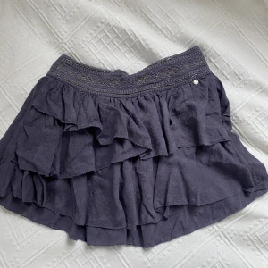 Kjol - Suuuuper gullig kjol ifrån Pepe Jeans som tyvärr är för liten😢 