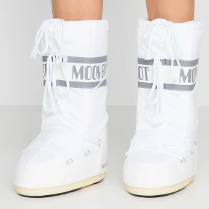 Vita moon boots - Jättefina vita moon boots till vintern😍