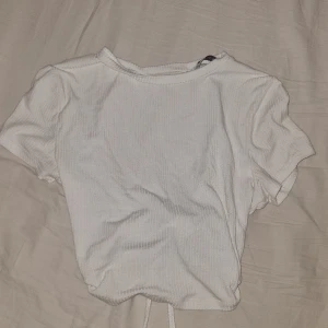 Superfin topp - En superfin topp som jag inte längre använder🤍🌷