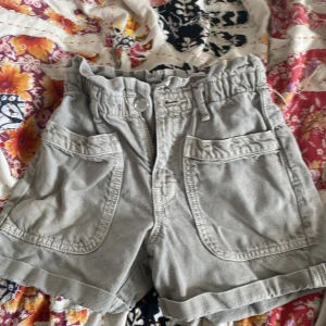 Zara shorts - Den är två år gammal.