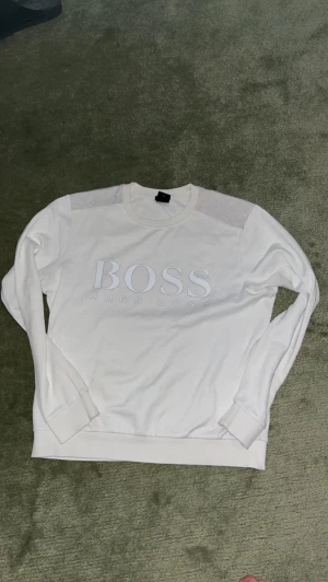 Hugo Boss Tröja - Storlek M mycket bra Shick