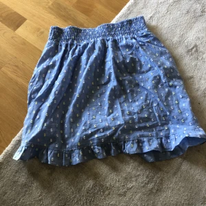 Veromoda kjol - Fin blå kjol från vedomora storlek m men passar både s och mig som har xs