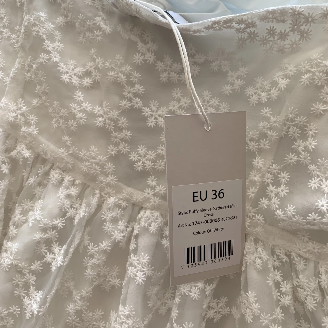 Kort vit klänning🤍 - 90