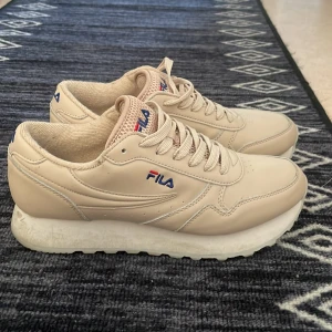 Fila skor - Fila skor, strl 40 I bra skick