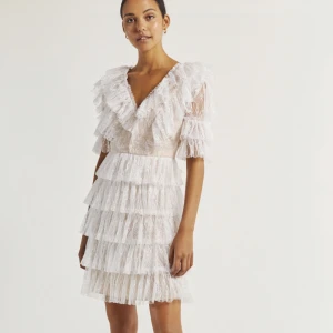 By malina skydress - sååå fin klänning från by malina i strl M. Använd endast en gång!