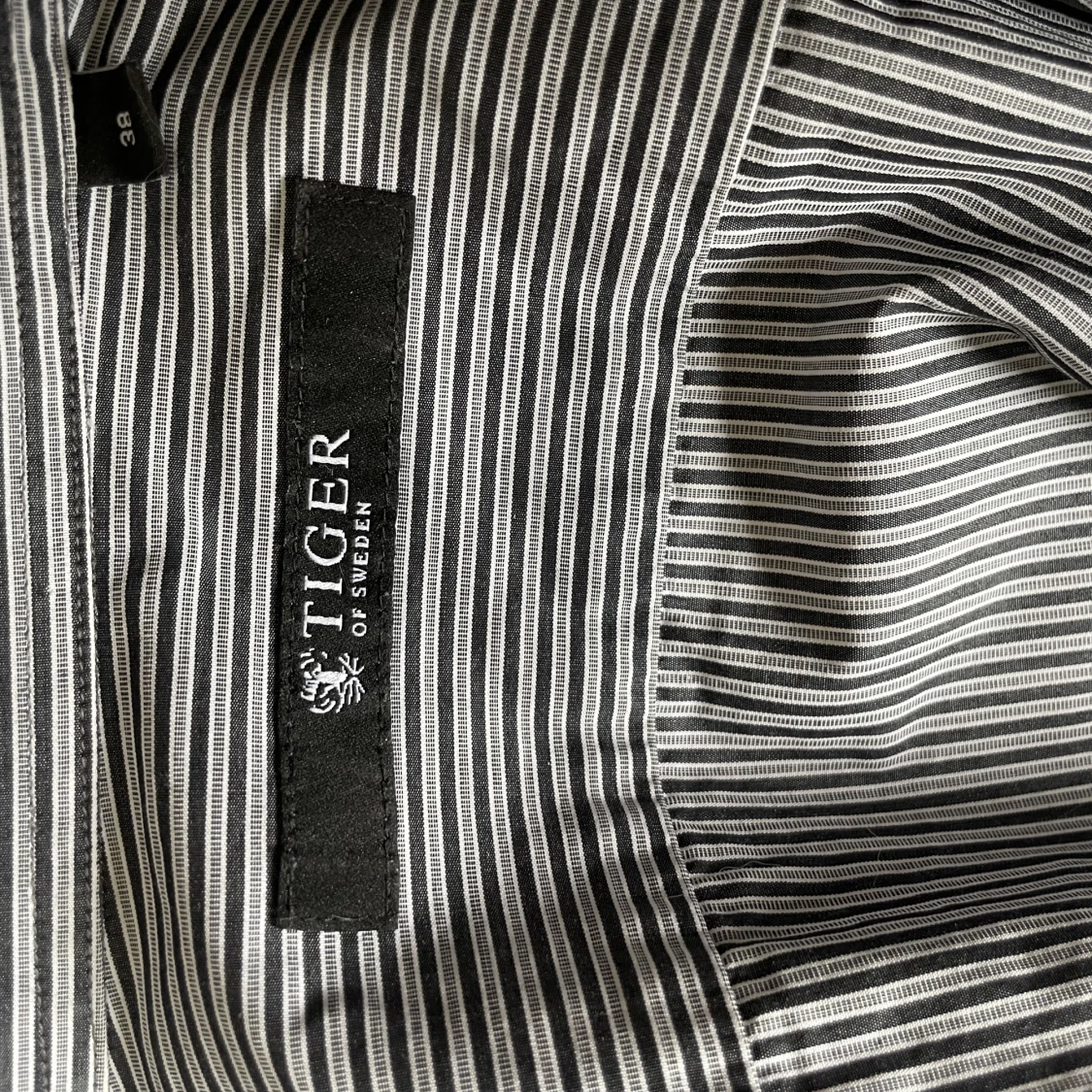 Tiger of Sweden skjorta