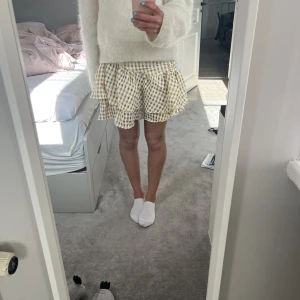 Kjol - Så fin kjol från hm