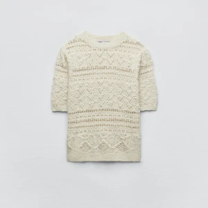 Zara topp  - En hel ny topp från Zara.  Nytt pris 299 Nu 250 Storlek S