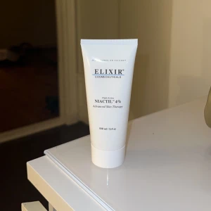 Elixir - Säljer detta elixir serum (niactil 4%) då jag råkat köpt dubbelt! Nypris från lyko 375!