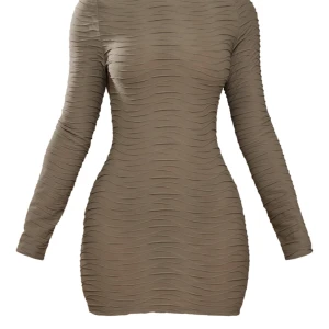 klänning  - kommer ej t användning ( möts ädas up❗️ om du vill jag ska frakta så kostar det dubbelt.)