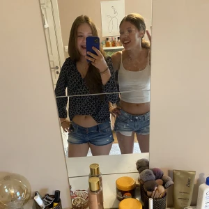 Superfin sommar blus🤩😍 - INTRESSEKOLL!!  💖Säljer denna för att den inte kommer till användning😍😭