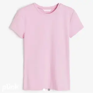 Säljer denna rosa tröja från hm. Endast använd en gång på en dans uppvisning. 💕 