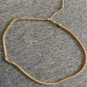 Skärp kedja - Midjekedja Mått 80cm runt om och kan justeras som längst 100cm i midjan