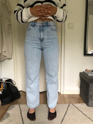 Momjeans - Använt ett par gånger, säljt för tappat intresse 