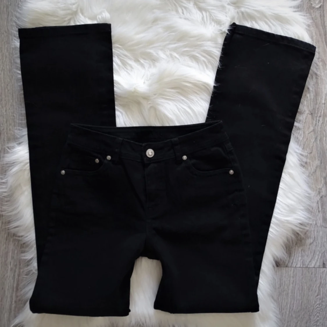 Lågmidjade utsvängda jeans  - 91