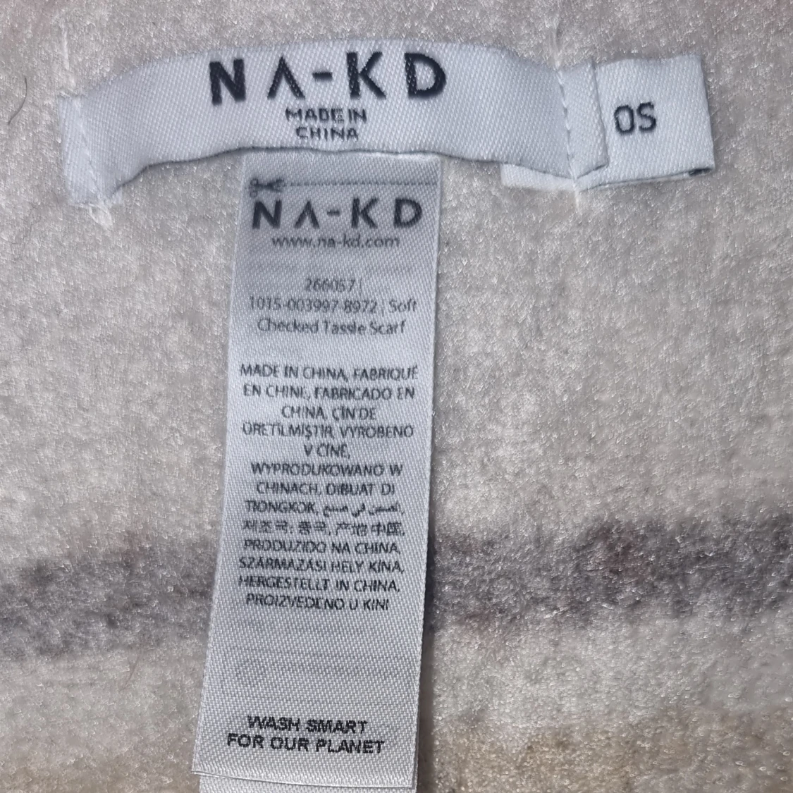 Halsduk från nakd  - 91