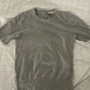 T-shirt - Stickad t-shirt från zara💕