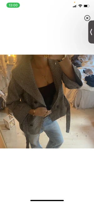 Fin kappa - Säljer denna fina kappa!❤️ bilderna är lånade så skriv privat om du vill ha egna bilder💞