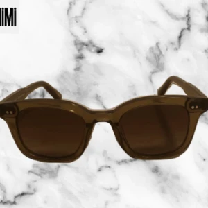 Chimi 02 - Tjena, säljer nu mina chimi 02 som är nästan helt nya👏 Allt og kommer kvitto dustbag box osv. Skriv vid minsta lilla intresse eller fundering👌 Priset är ej hugget i sten.