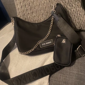 steve madden väska  - Jätte fin handväska som är i gott skick. Pm för fler frågor eller bilder❤️
