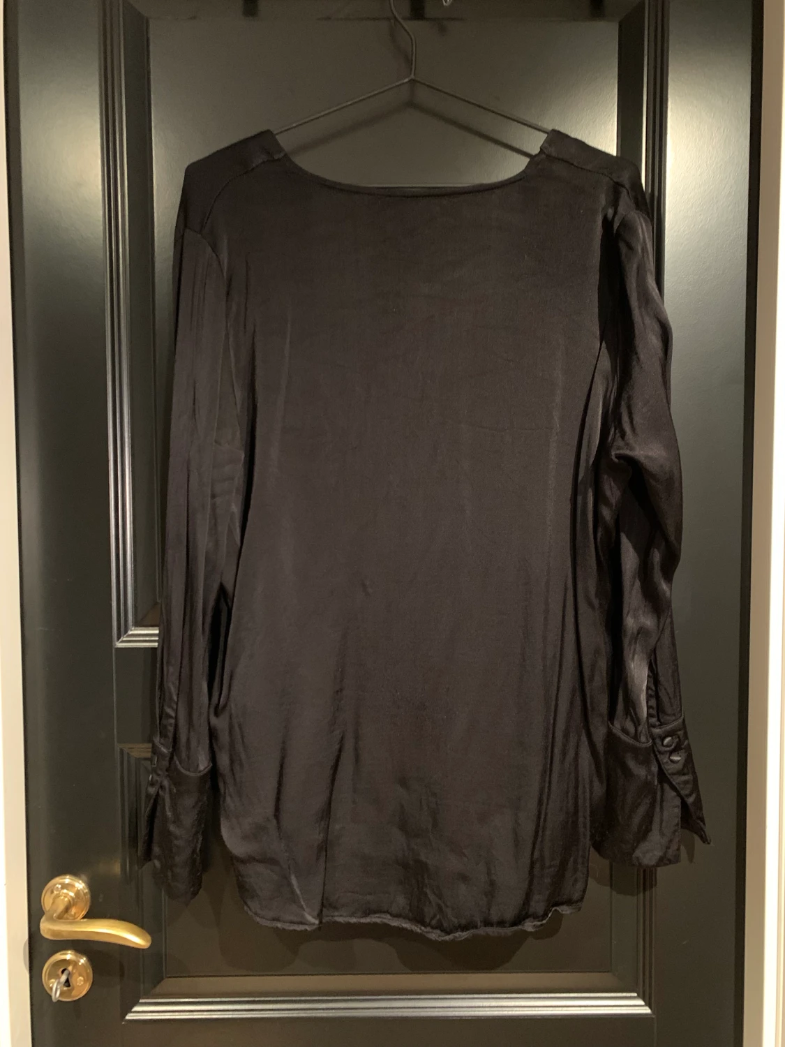 Svart sidenblus - 90