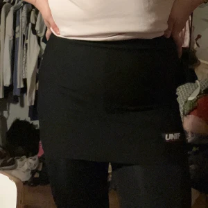 Unif pennkjol - Svart