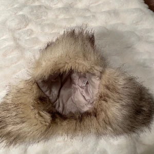 Mössa canada snow  - Superfin mössa från canada snow.