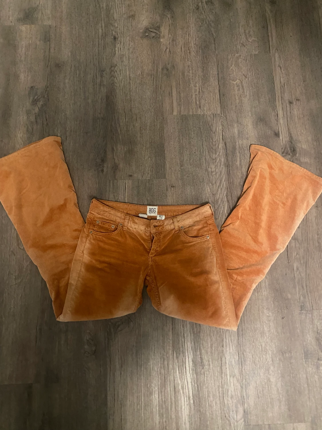 Oranga manchesterbyxor