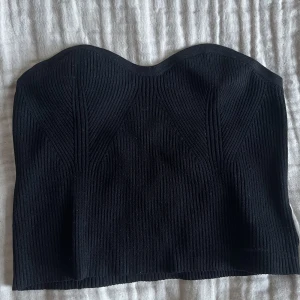 Bandeu top - Svart bandeu top