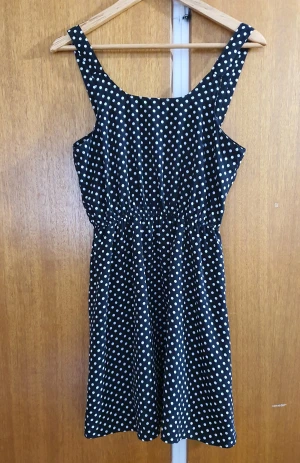 Klänning - Klänning, jättefint, i bra skick. 