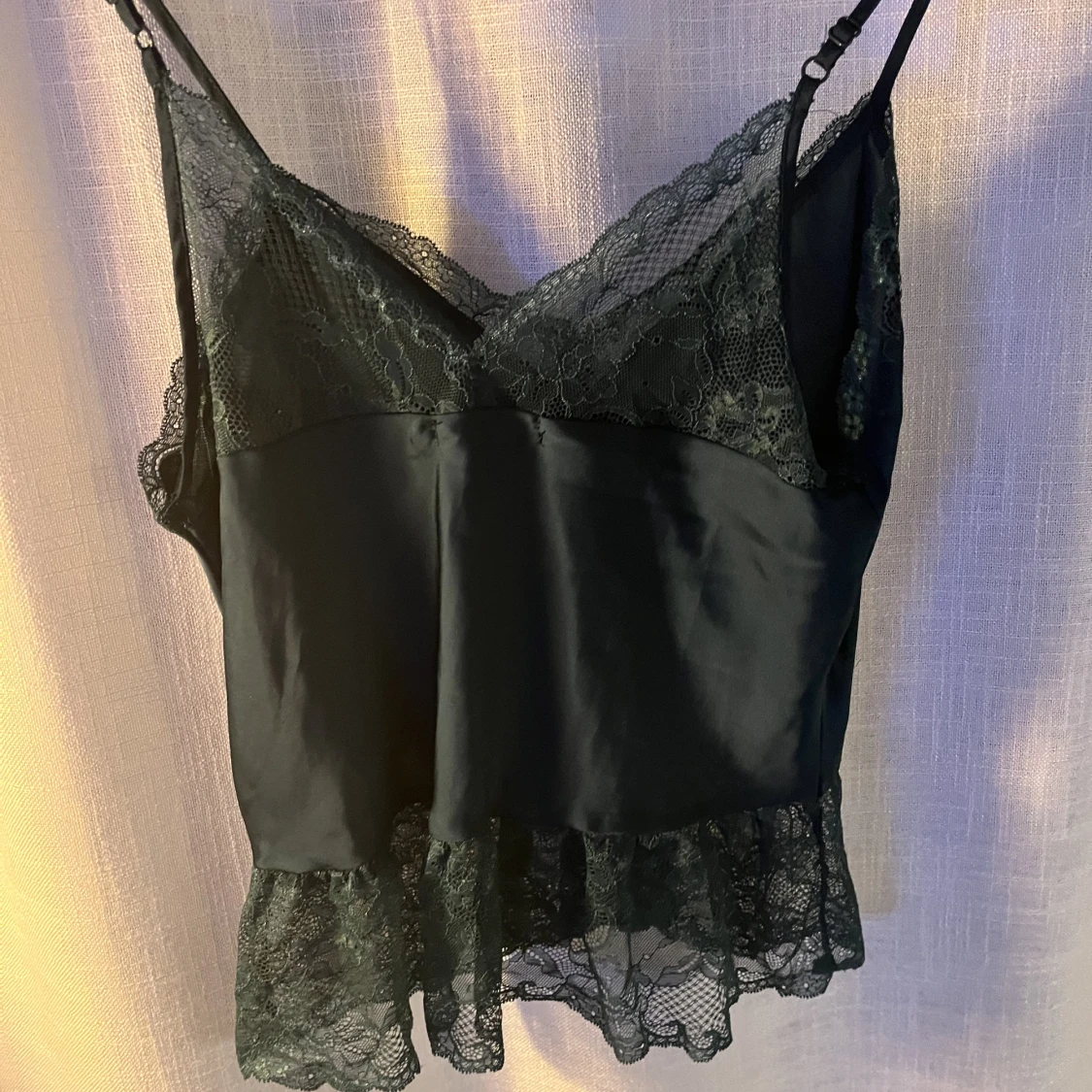 Mörkgrönt spetslinne  - 90