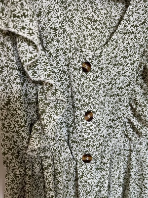 Söt sommarklänning  - Väldigt söt sommarklänning. Aldrig använd. 