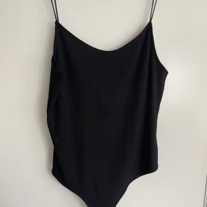 Body - Body som aldrig använts, öppen rygg❤️