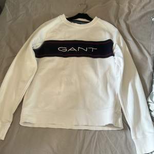 Gant sweatshirt använd några gånger. Väldigt bra skick. Pris kan diskuteras