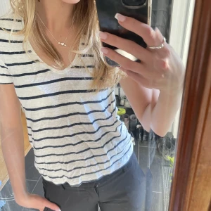 T-shirt  - Lätt T-shirt att ha i sommar😋💗