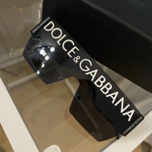 Dolce & Gabbana solglasögon - Använda 3-5ggr, fint skick😊 Spårbar frakt 55kr