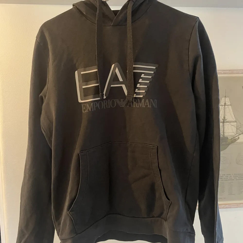 EA7 hoodie 165-170 . Hoodies.