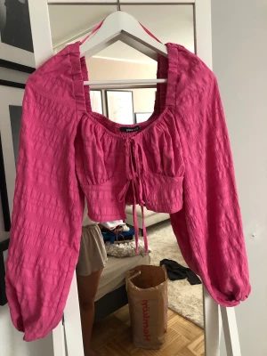 Topp - Så fin rosa topp 🩷 strl xs men passar en s. 