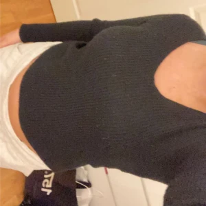 Stickad tröja - Stickad tröja strl s